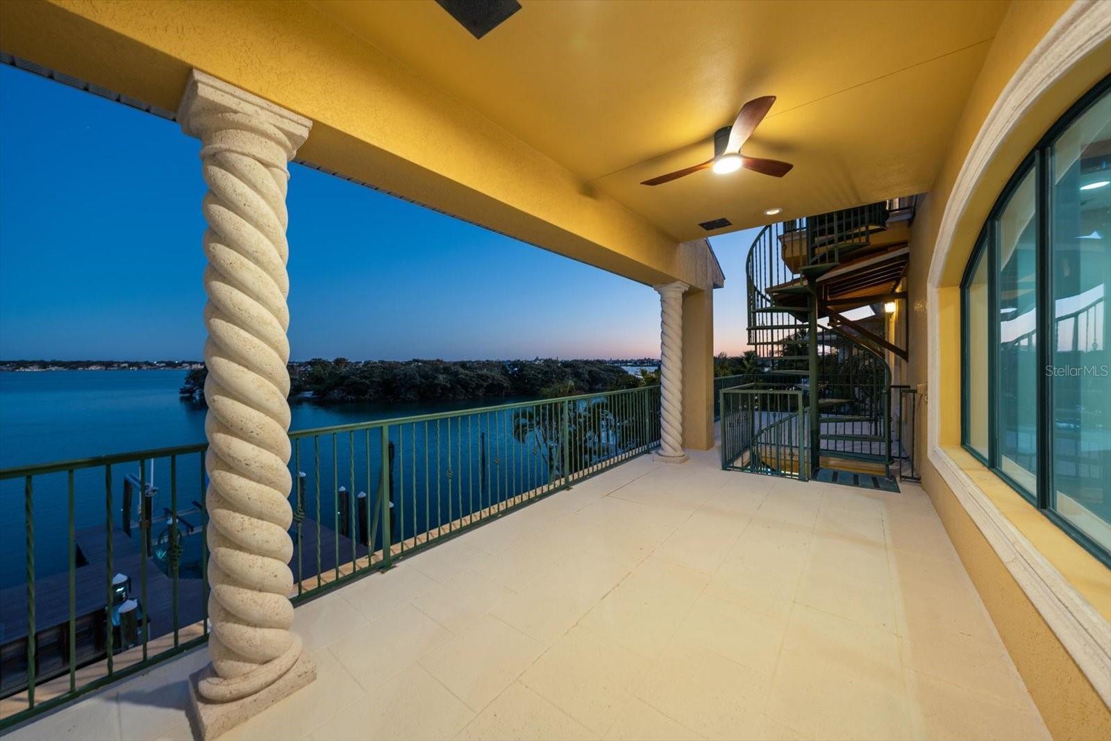 TB8475058 Property Photo