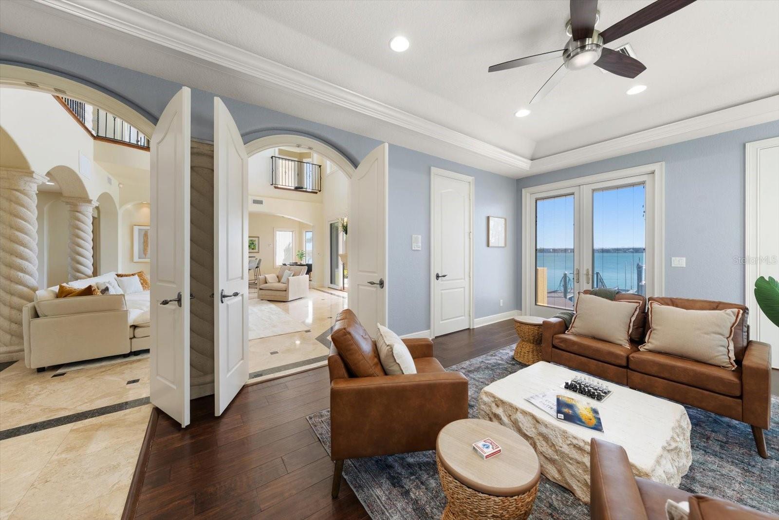 TB8475058 Property Photo