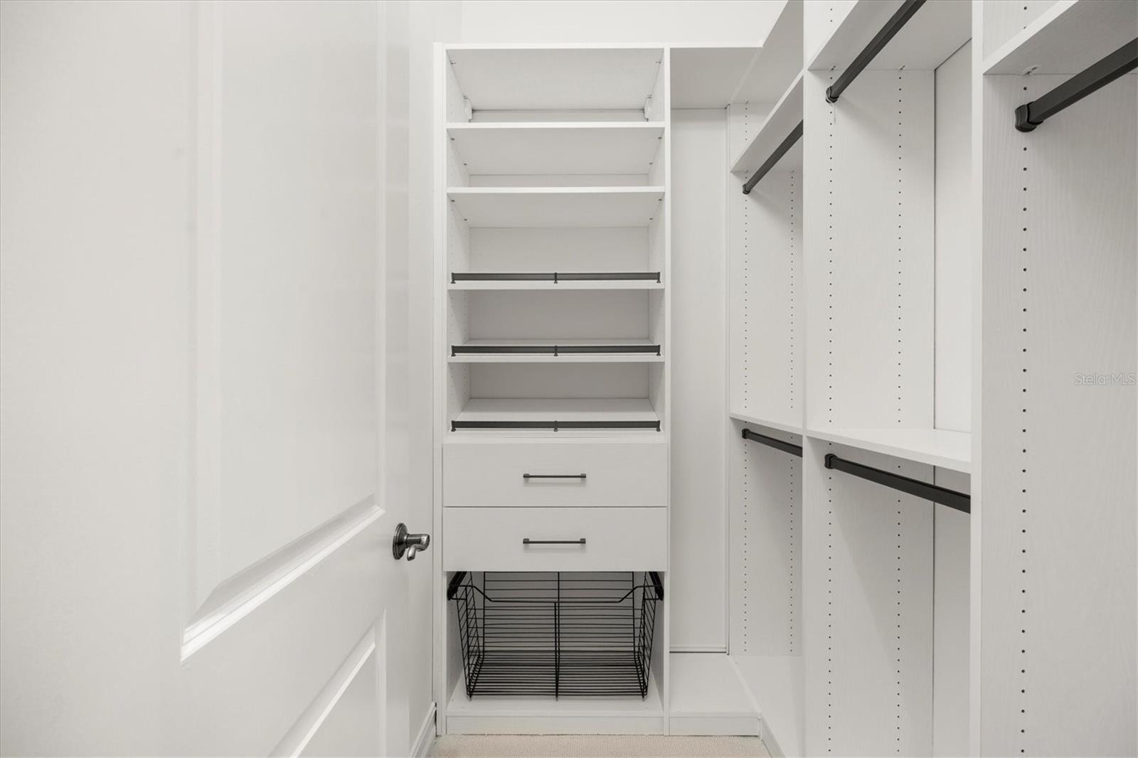 A4682109 Property Photo