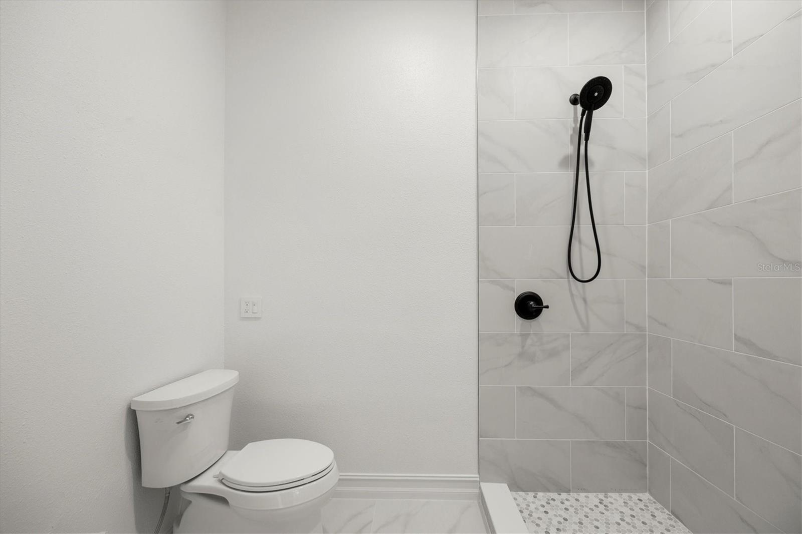 A4682109 Property Photo