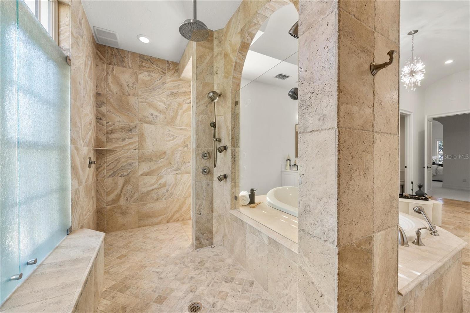 A4682109 Property Photo