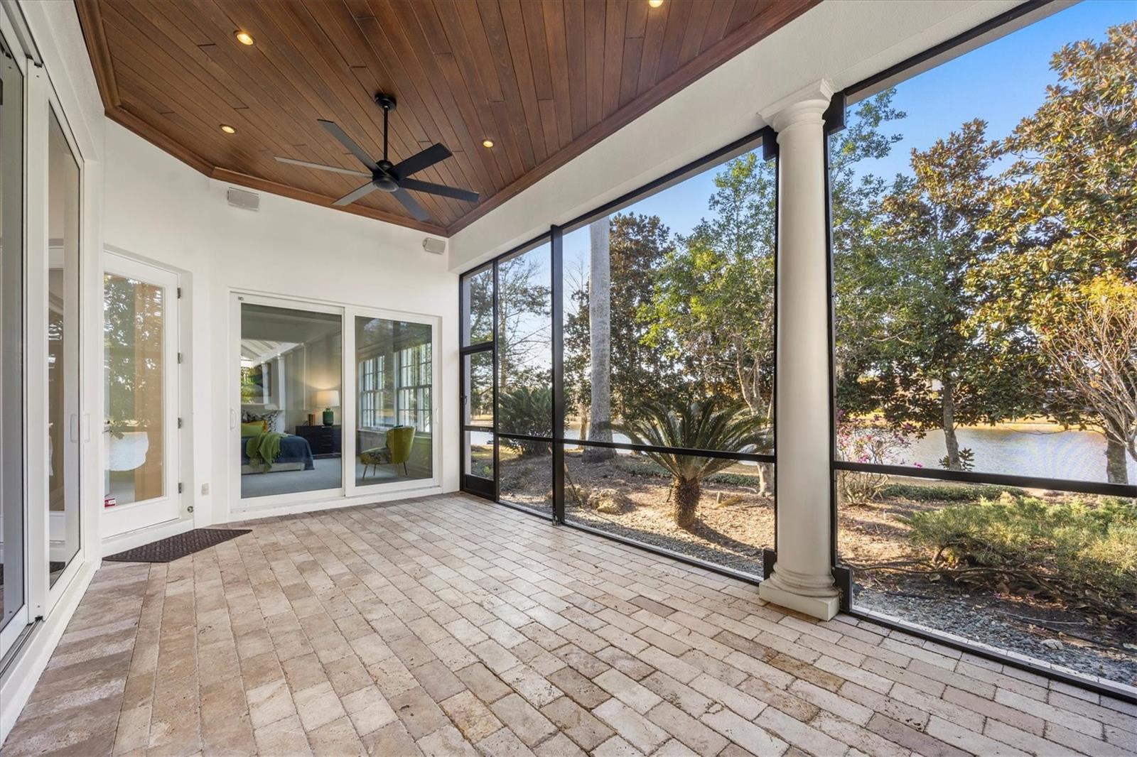 A4682109 Property Photo