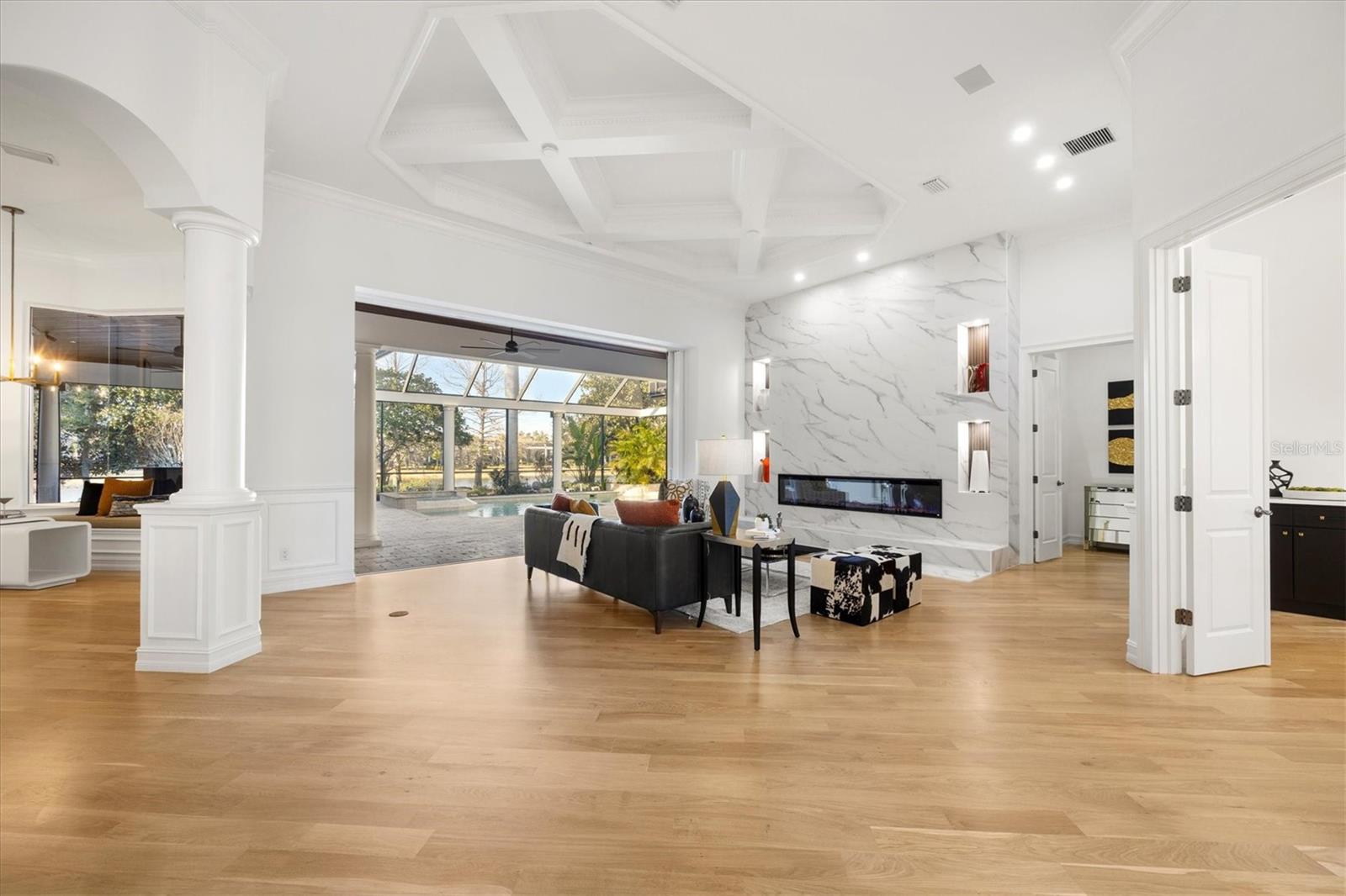 A4682109 Property Photo