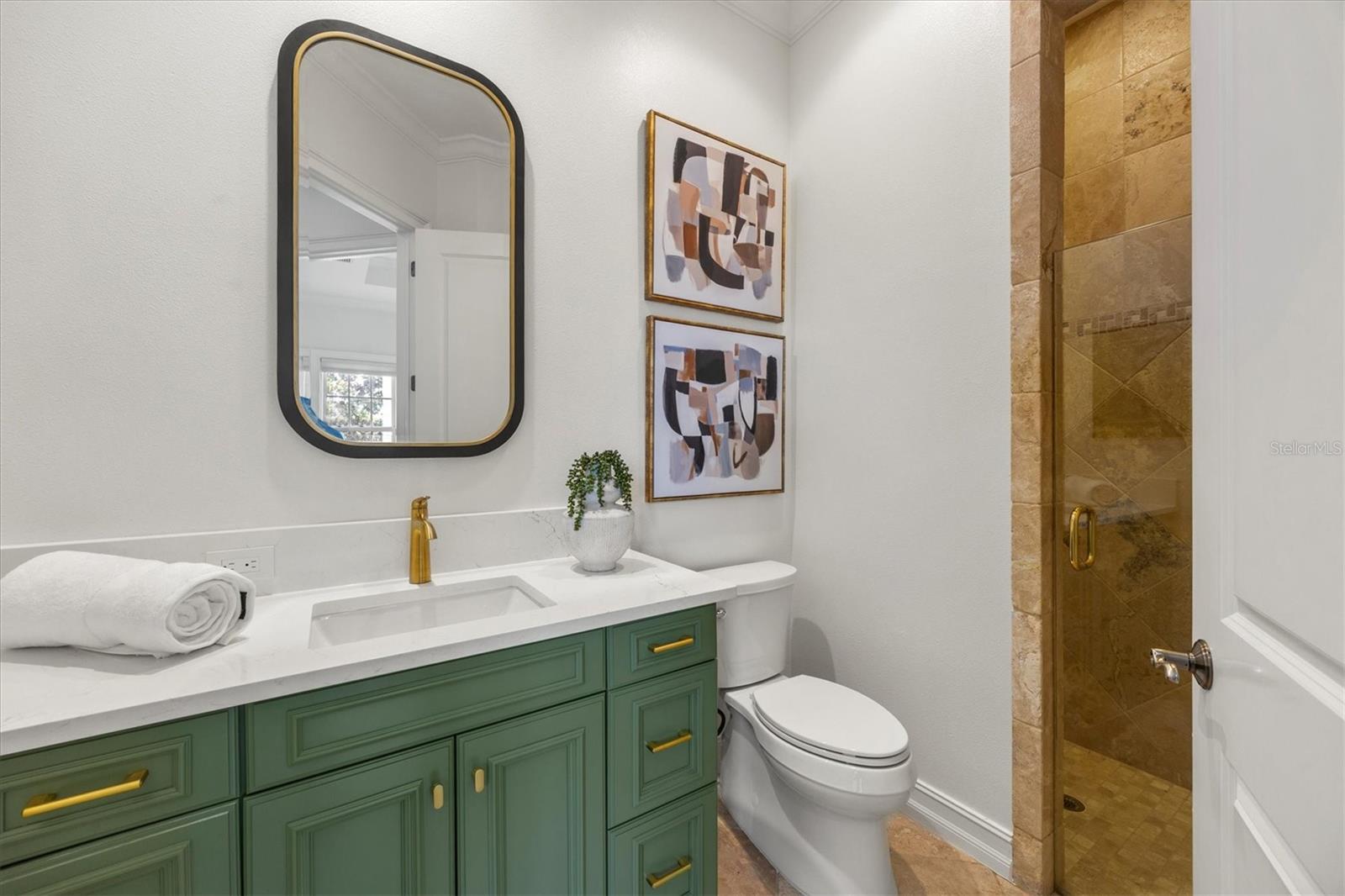 A4682109 Property Photo