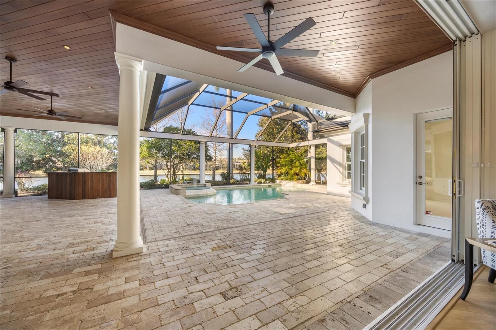 A4682109 Property Photo