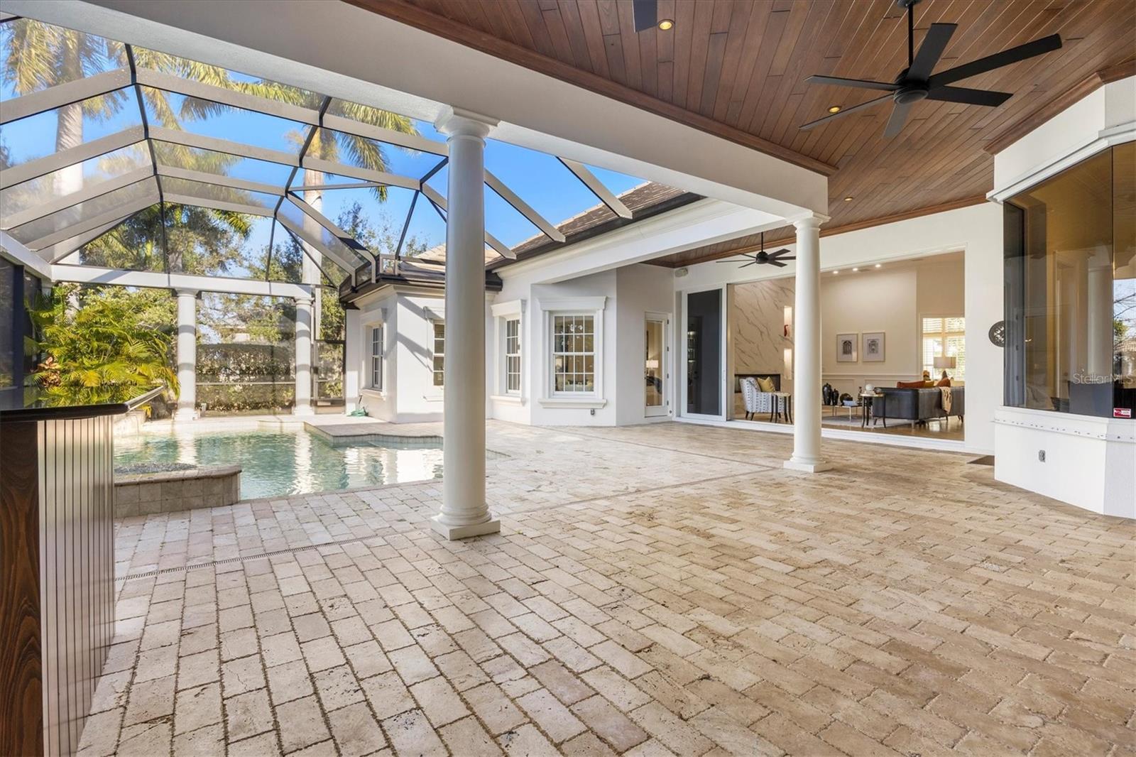 A4682109 Property Photo