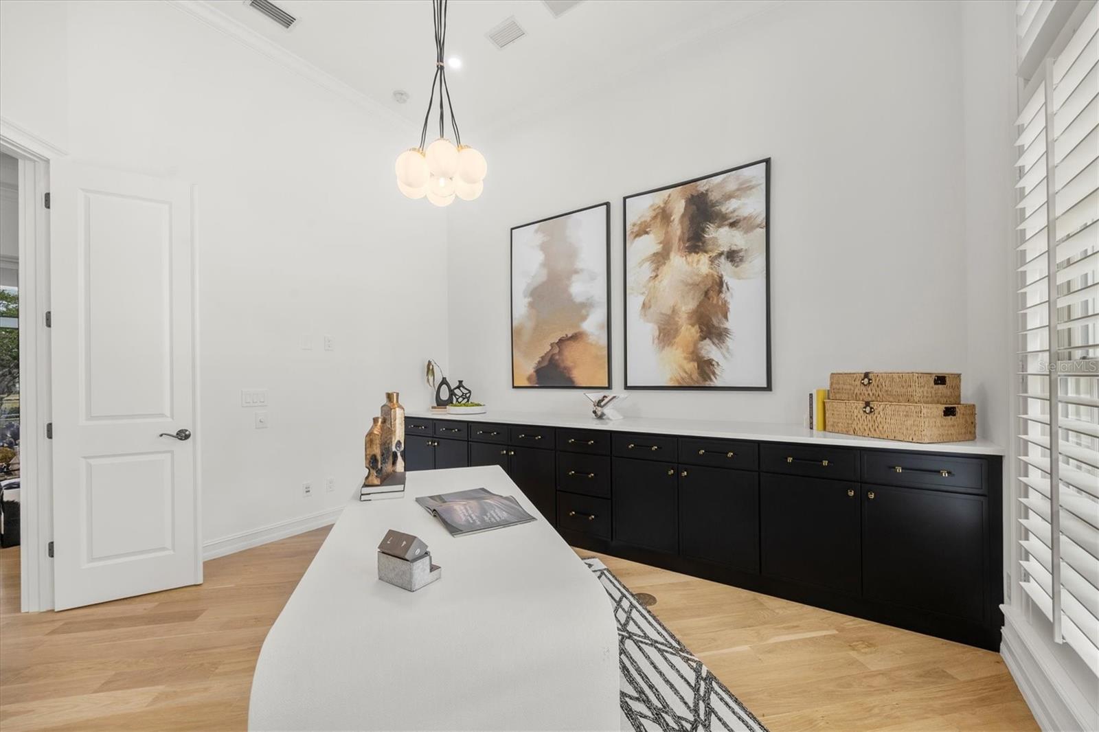 A4682109 Property Photo