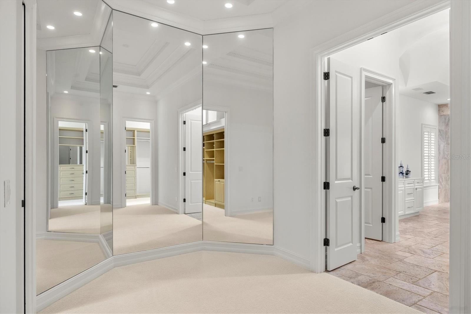 A4682109 Property Photo