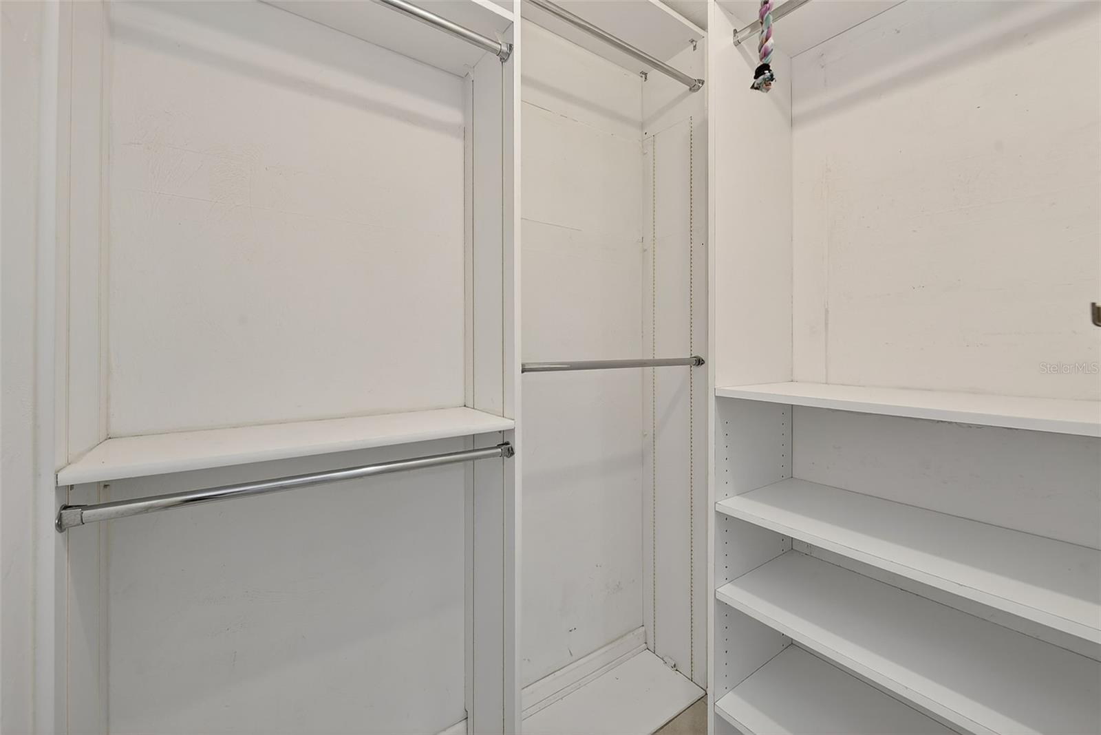 3946 OMEGA CIR, SARASOTA, FL, 34235