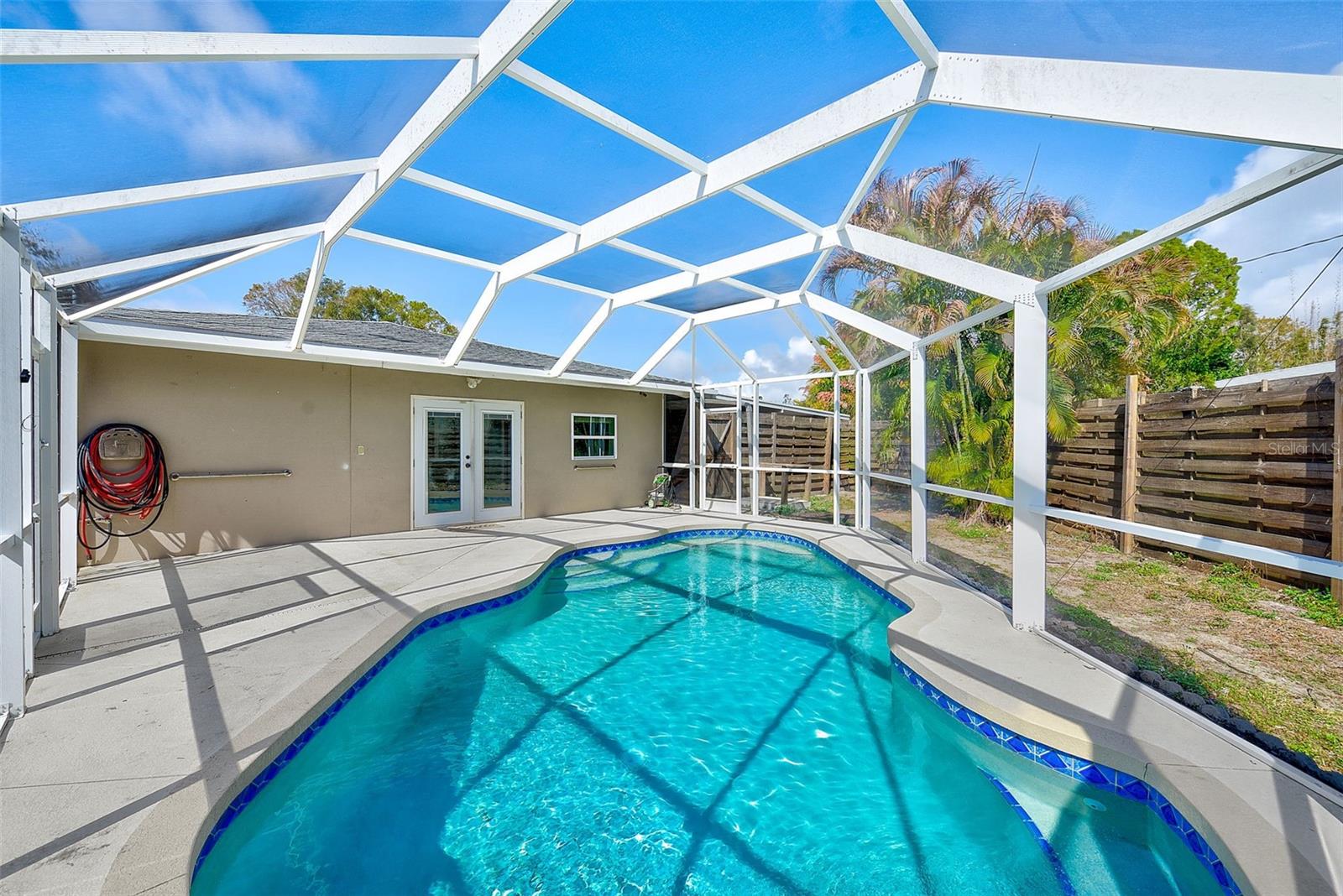 3946 OMEGA CIR, SARASOTA, FL, 34235