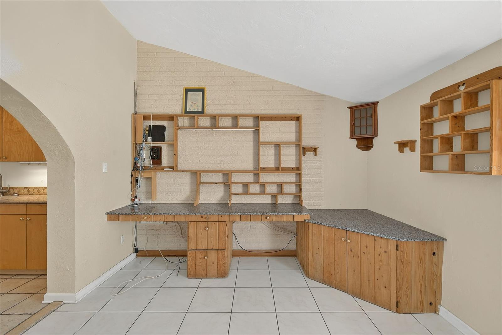 3946 OMEGA CIR, SARASOTA, FL, 34235