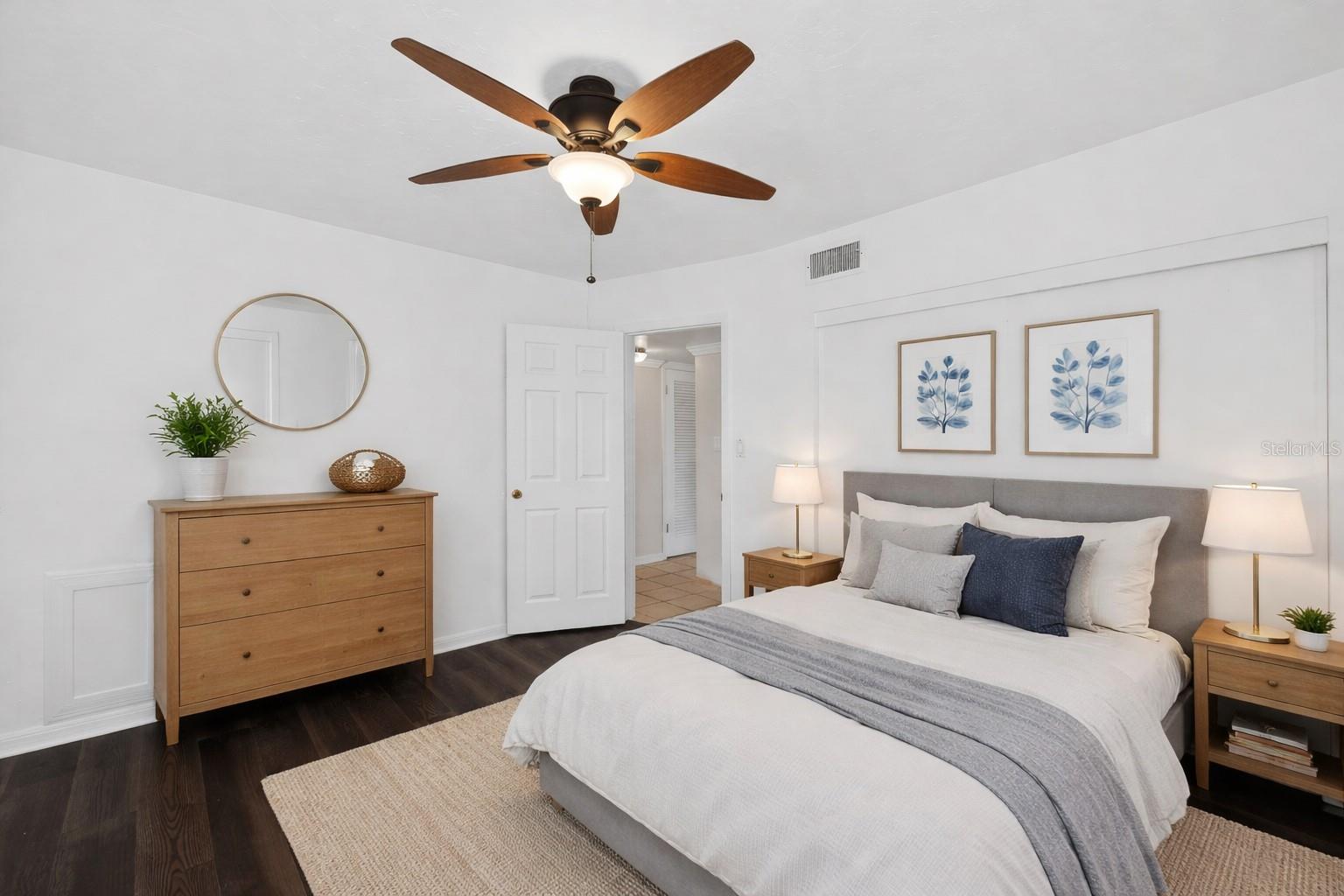 3946 OMEGA CIR, SARASOTA, FL, 34235