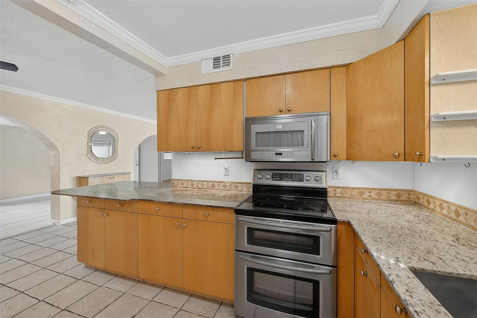 3946 OMEGA CIR, SARASOTA, FL, 34235