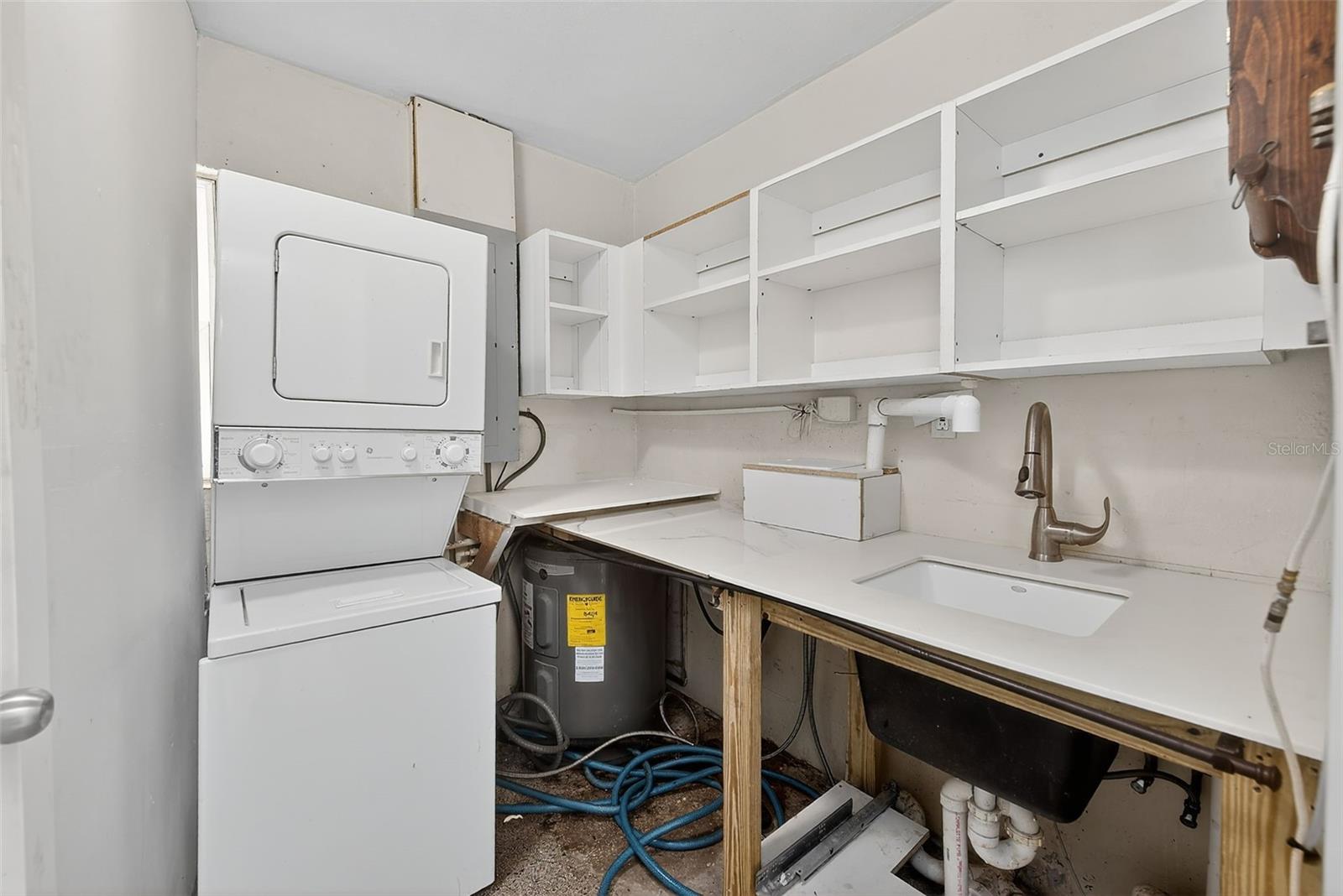 3946 OMEGA CIR, SARASOTA, FL, 34235