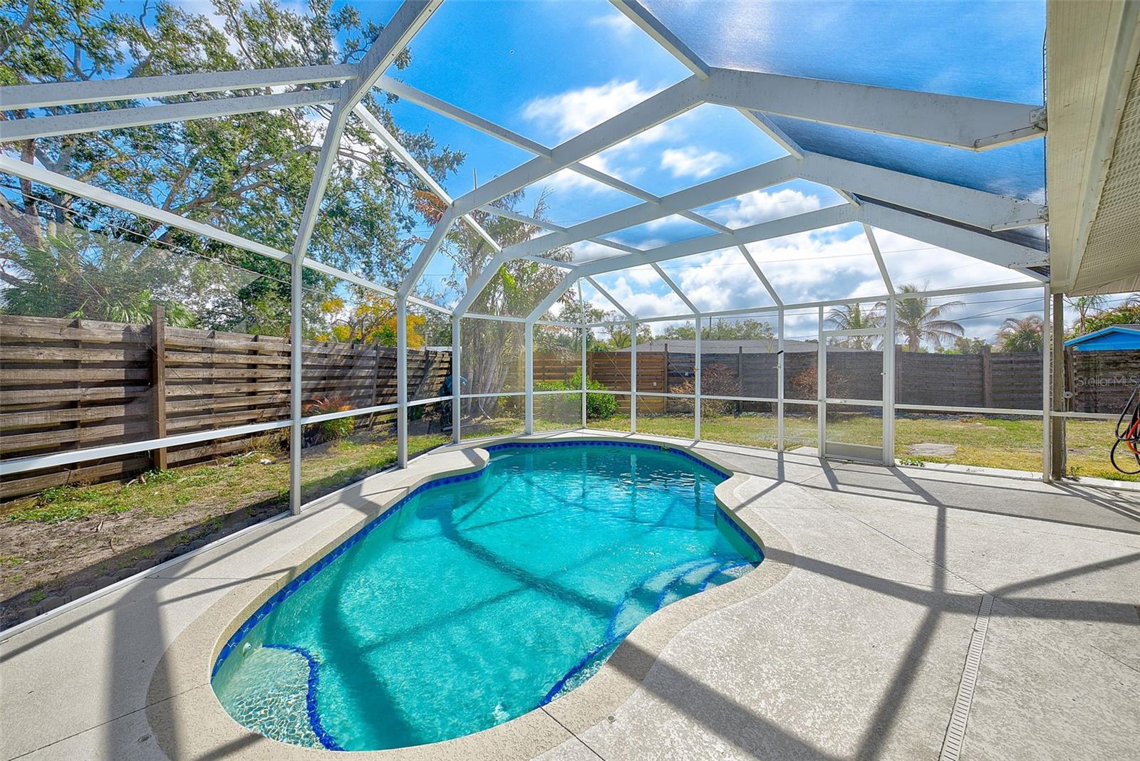 3946 OMEGA CIR, SARASOTA, FL, 34235