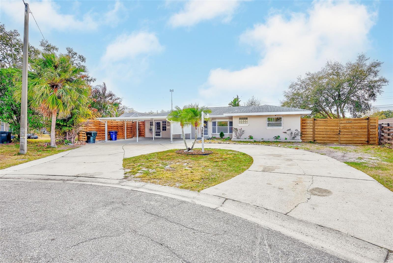 3946 OMEGA CIR, SARASOTA, FL, 34235