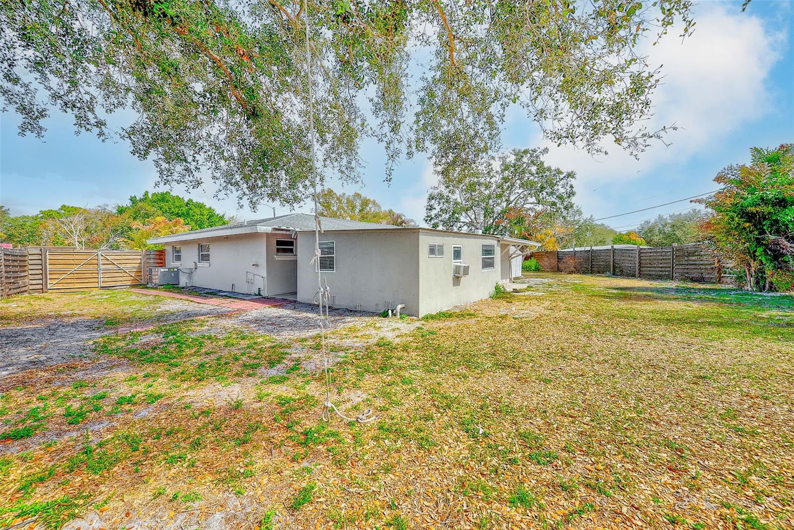 3946 OMEGA CIR, SARASOTA, FL, 34235