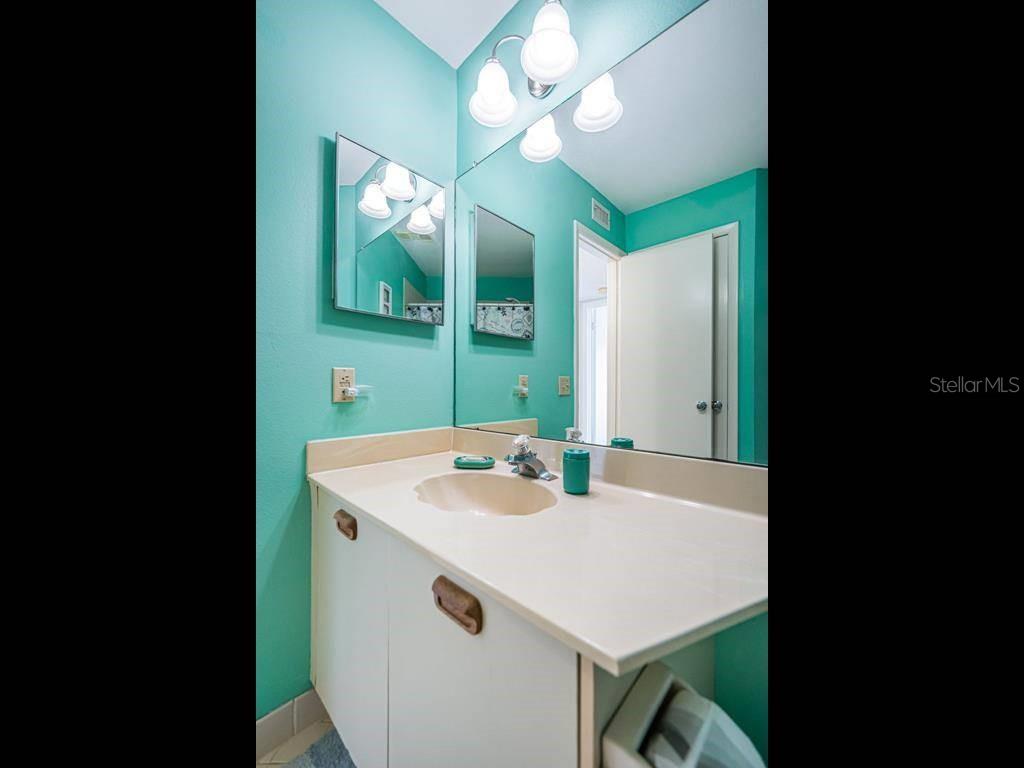 6050 BAHIA DEL MAR CIR #120, ST PETERSBURG, FL, 33715