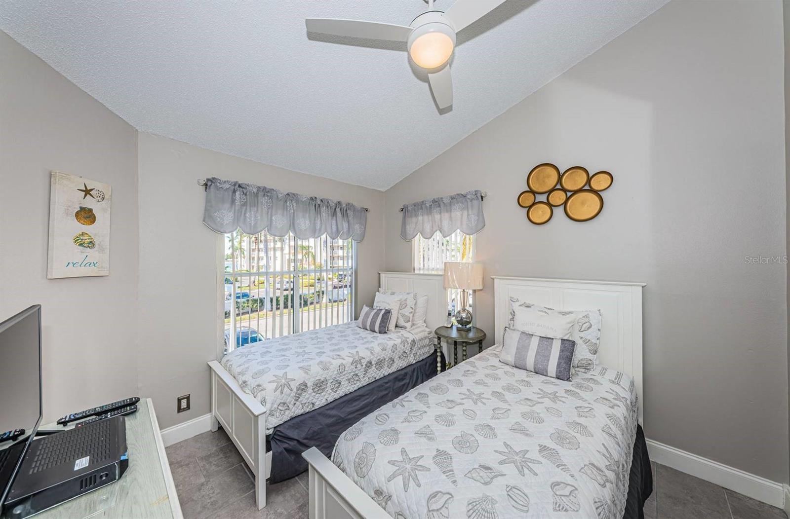 6000 BAHIA DEL MAR CIR #229, ST PETERSBURG, FL, 33715