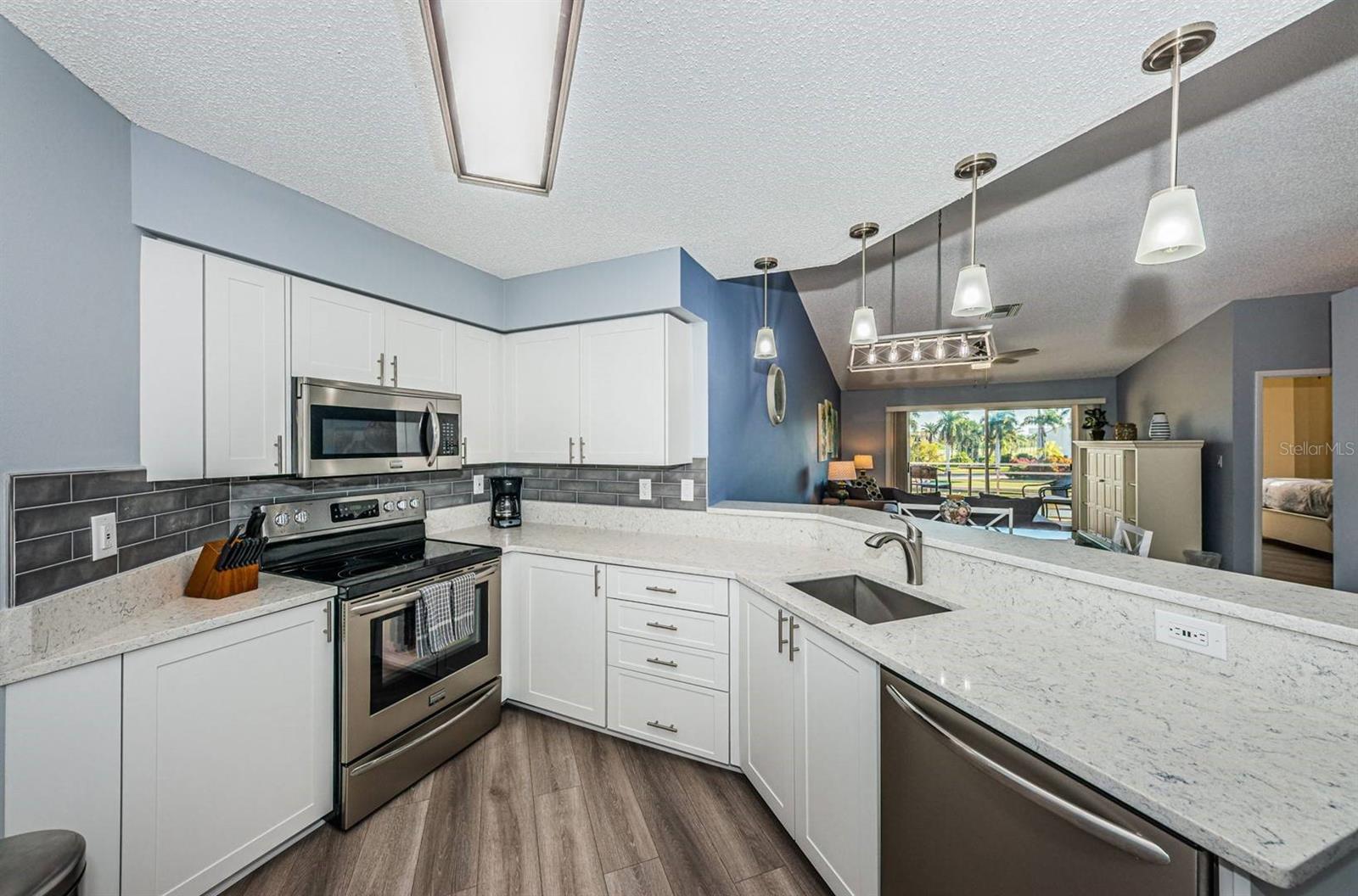 5900 BAHIA DEL MAR CIR #236, ST PETERSBURG, FL, 33715