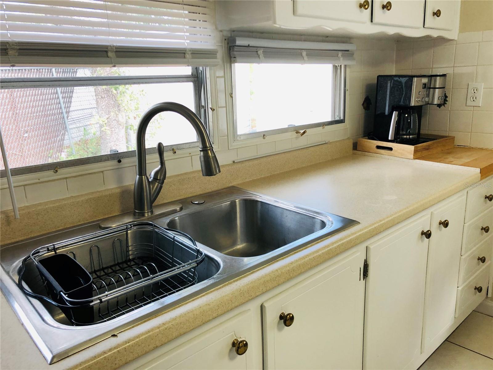 TB8475196 Property Photo