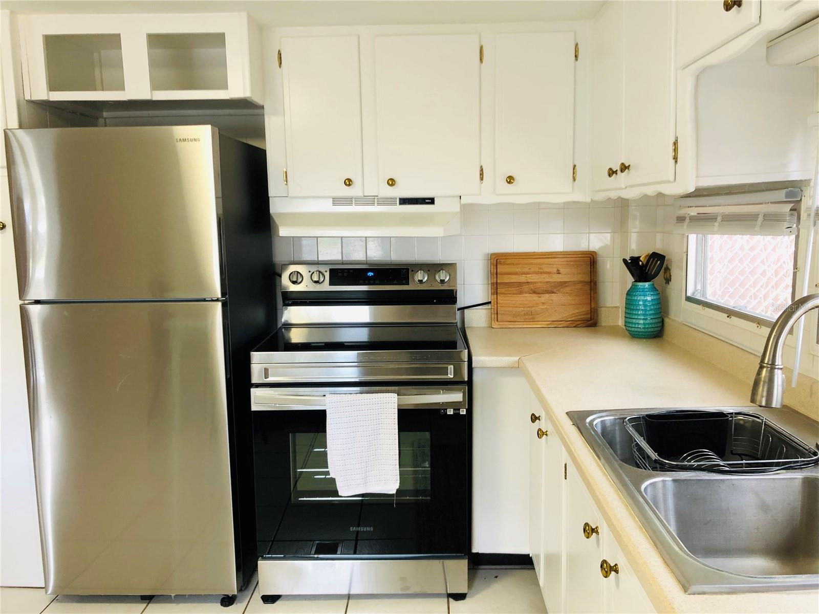 TB8475196 Property Photo