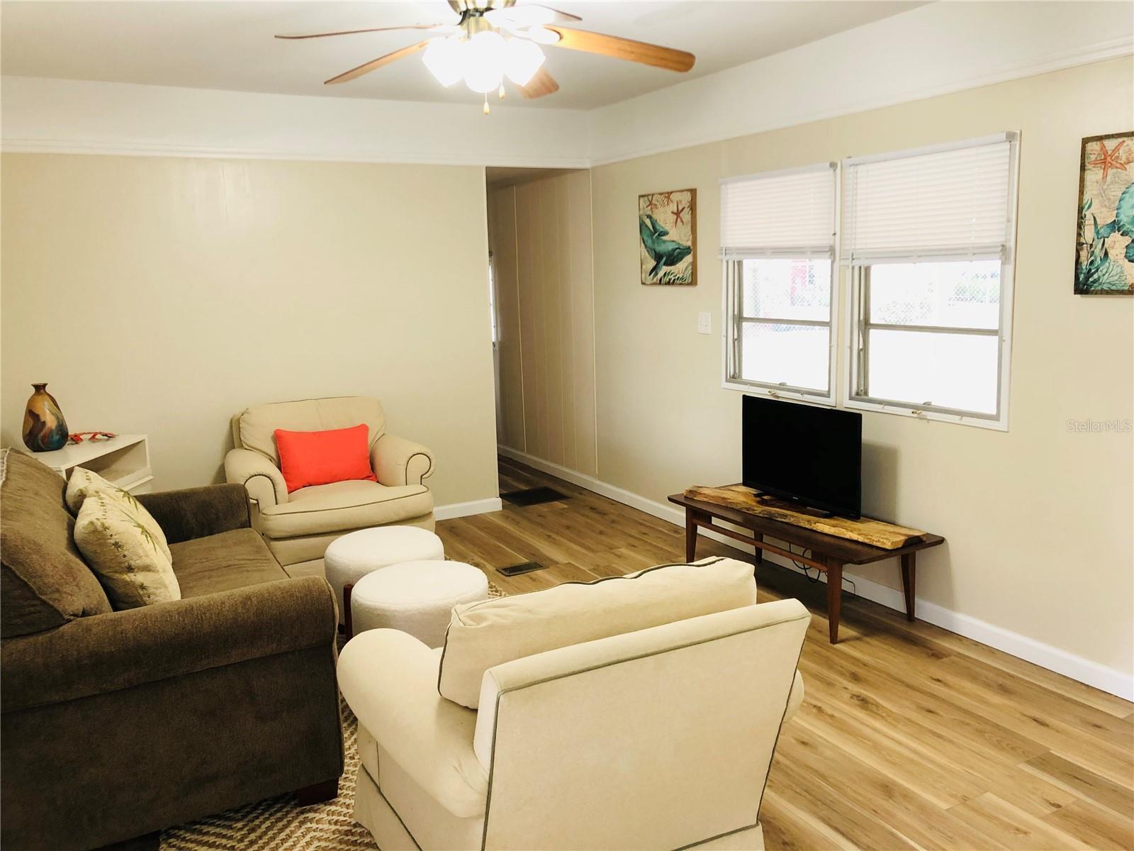 TB8475196 Property Photo