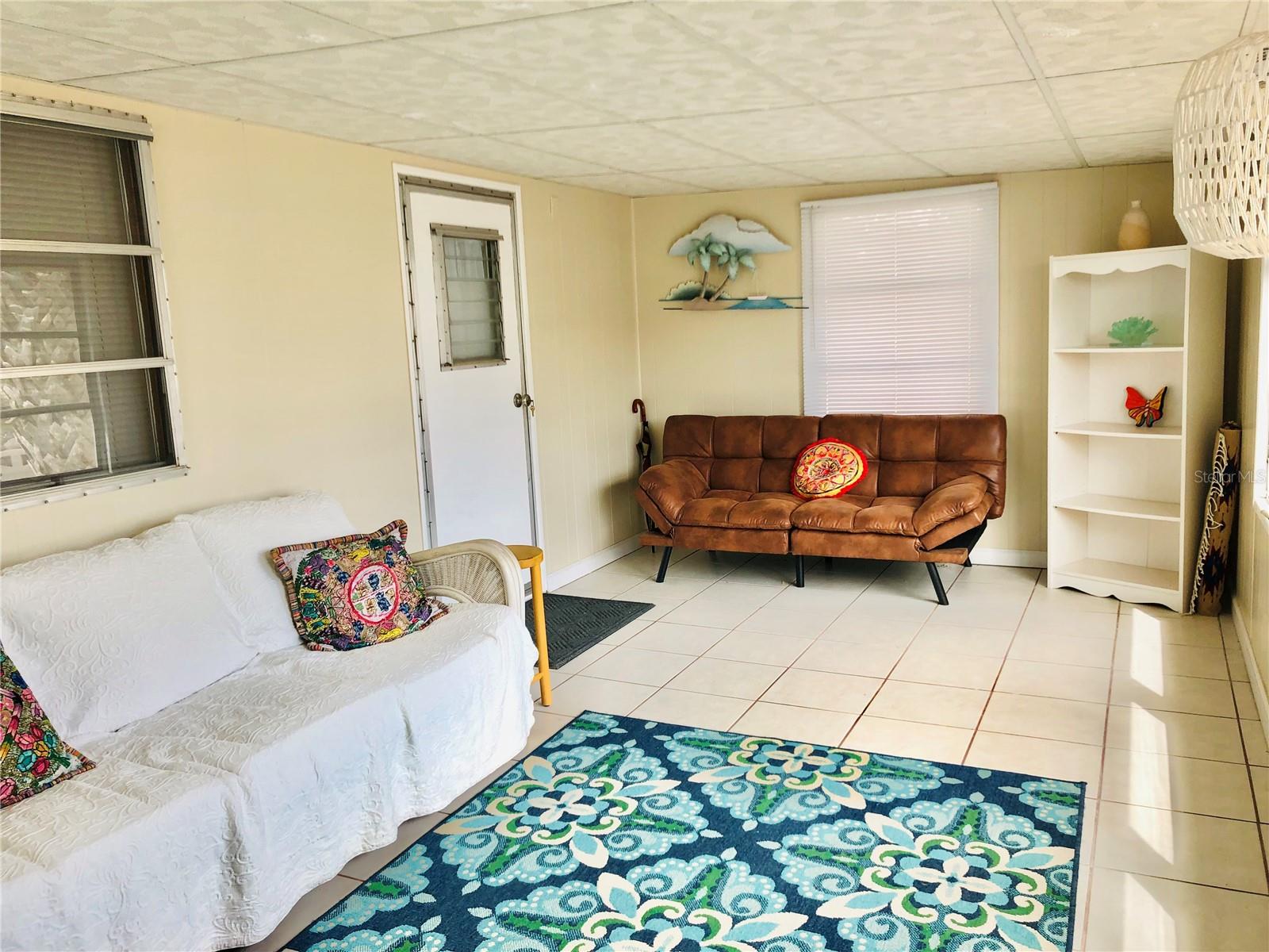 TB8475196 Property Photo