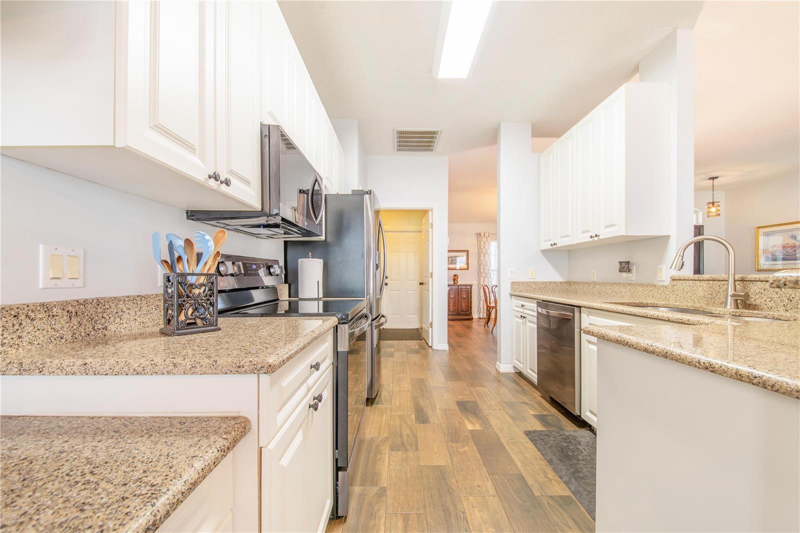 2865 POND VIEW DR, HAINES CITY, FL, 33844