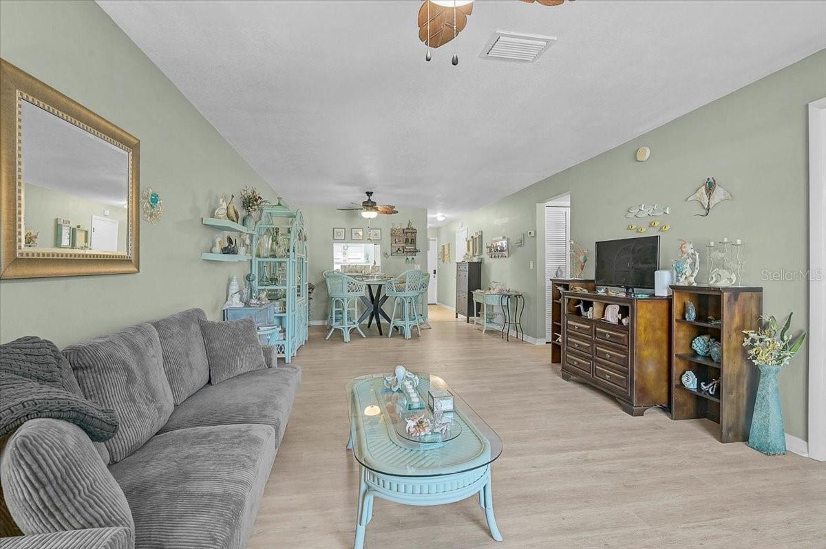 93 BOUNDARY BLVD #303, ROTONDA WEST, FL, 33947