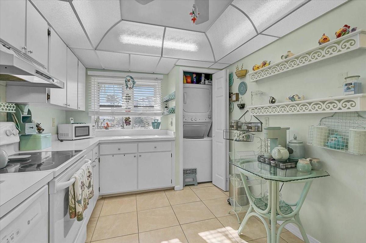 93 BOUNDARY BLVD #303, ROTONDA WEST, FL, 33947