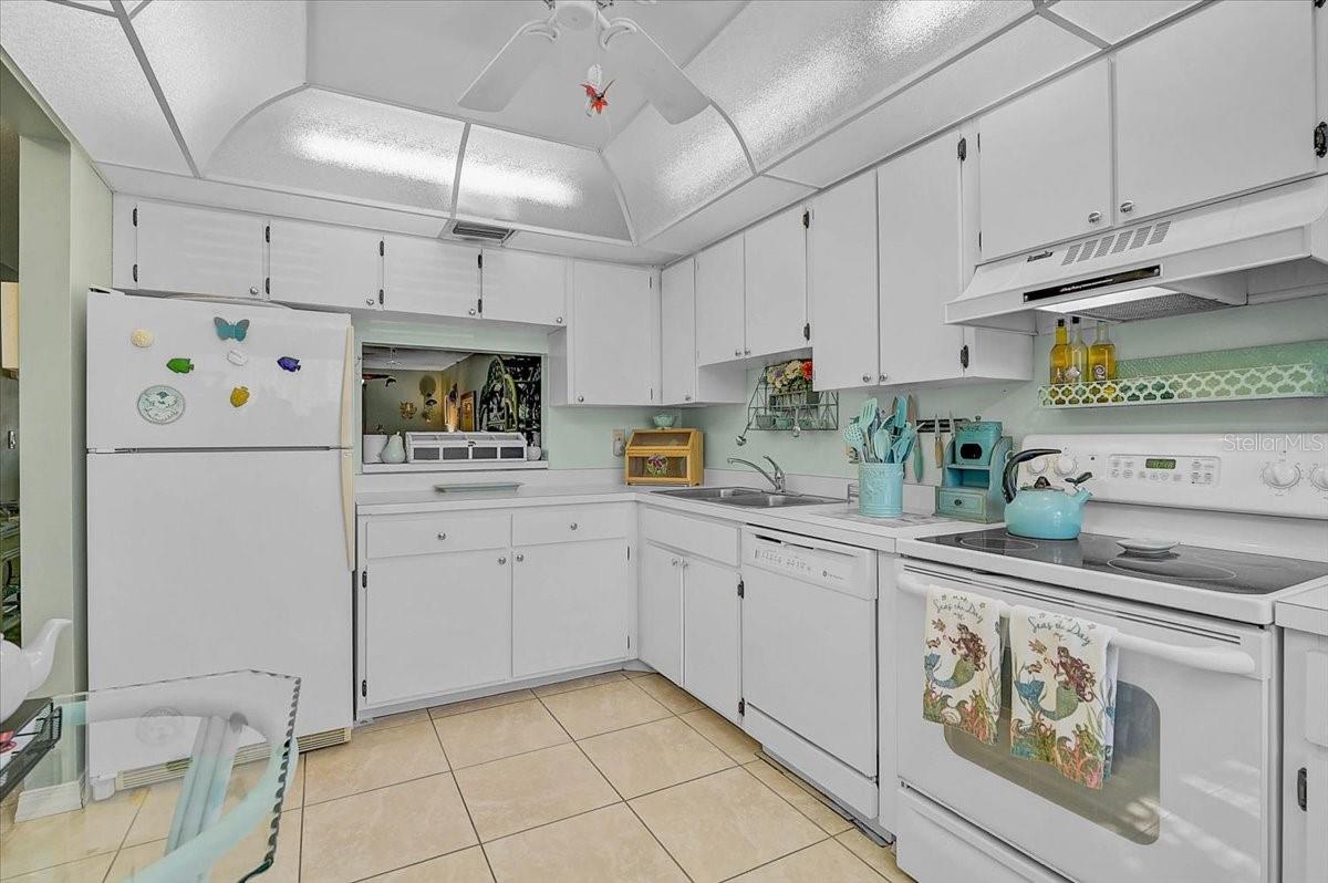 93 BOUNDARY BLVD #303, ROTONDA WEST, FL, 33947