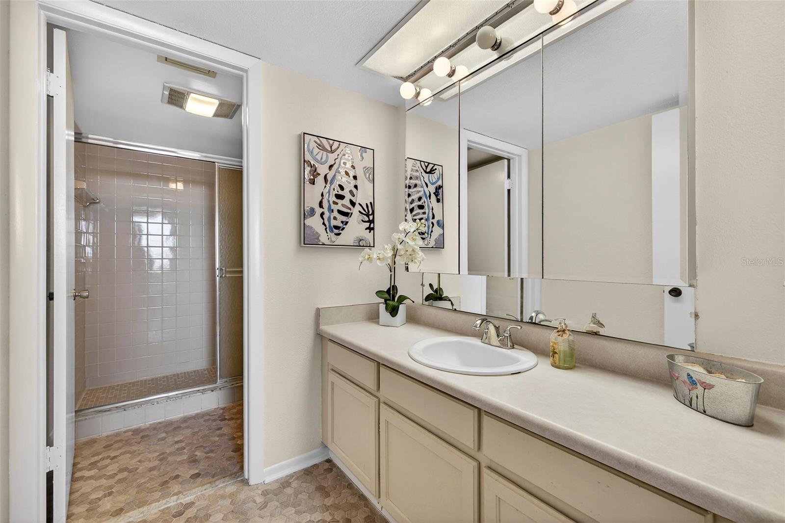 17900 GULF BLVD #15B, REDINGTON SHORES, FL, 33708