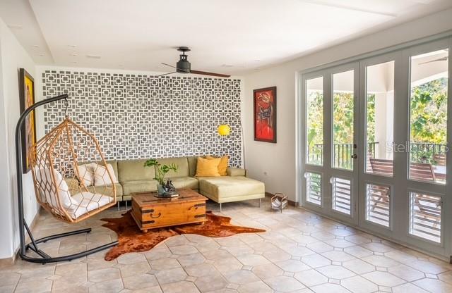 PR9119244 Property Photo