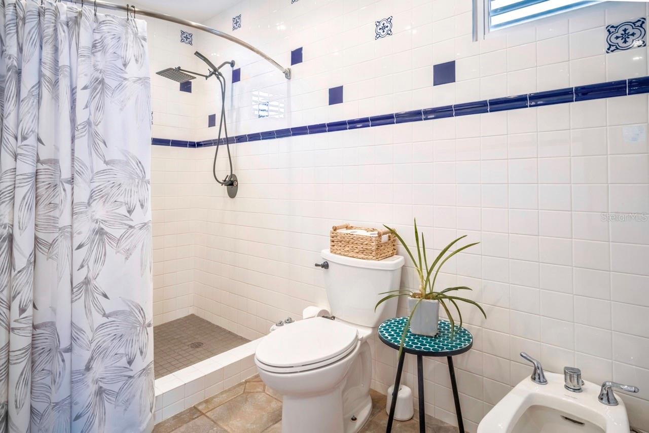 PR9119244 Property Photo