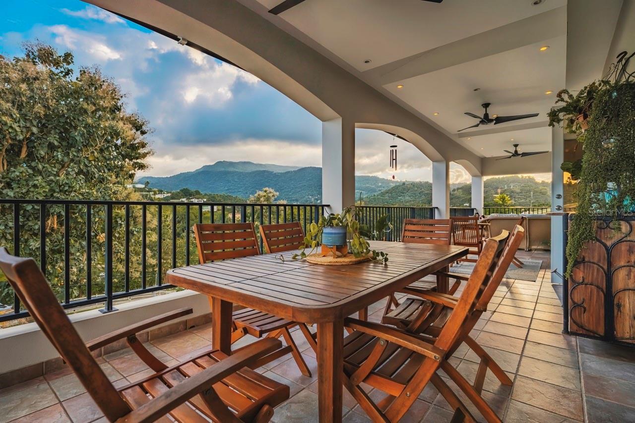 PR9119244 Property Photo