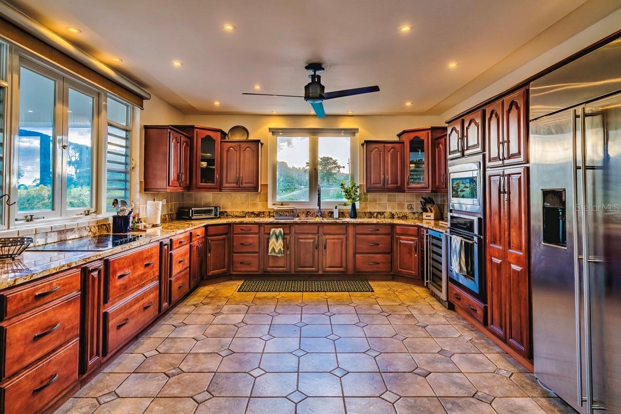 PR9119244 Property Photo