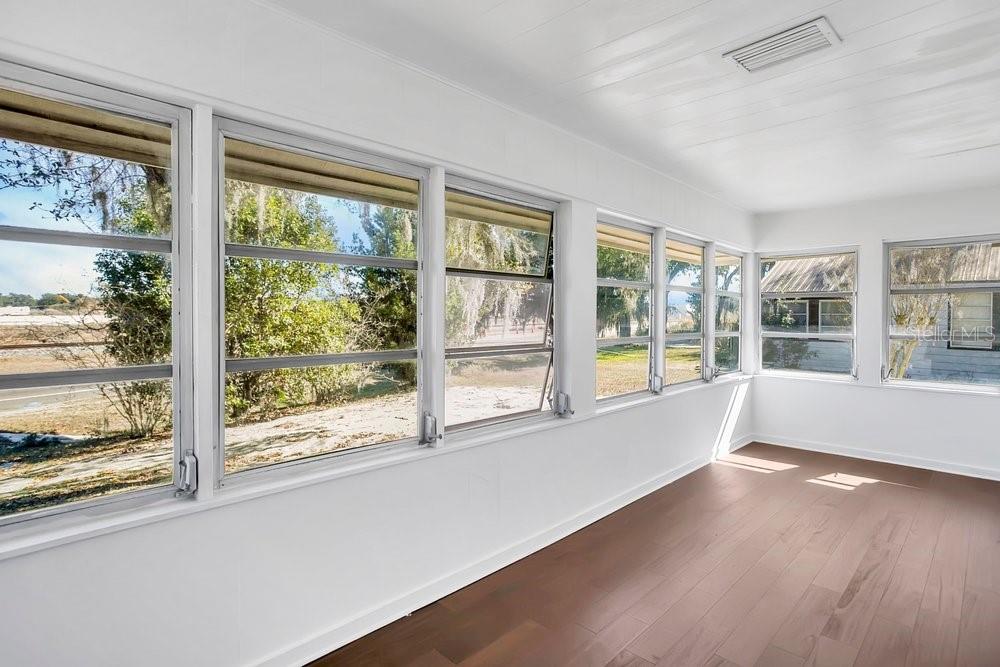 2905 PAUL BUCHMAN HWY, PLANT CITY, FL, 33563