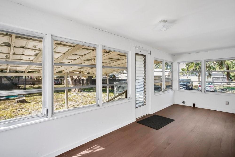 2905 PAUL BUCHMAN HWY, PLANT CITY, FL, 33563