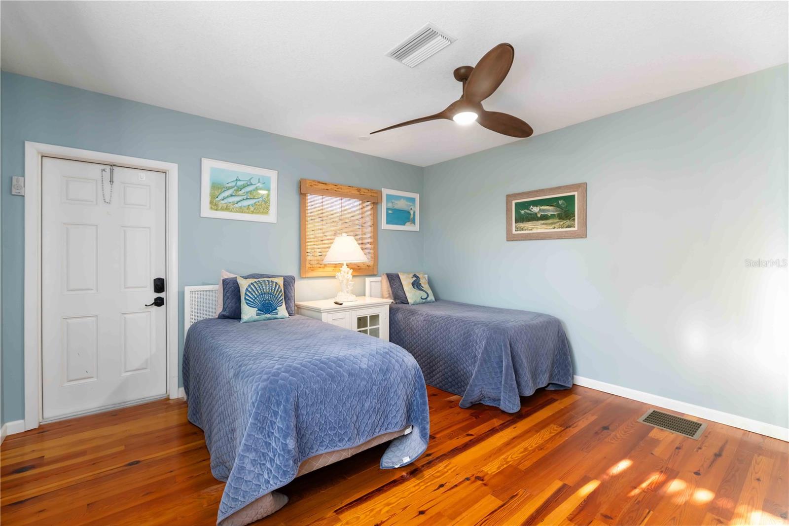 A4682193 Property Photo