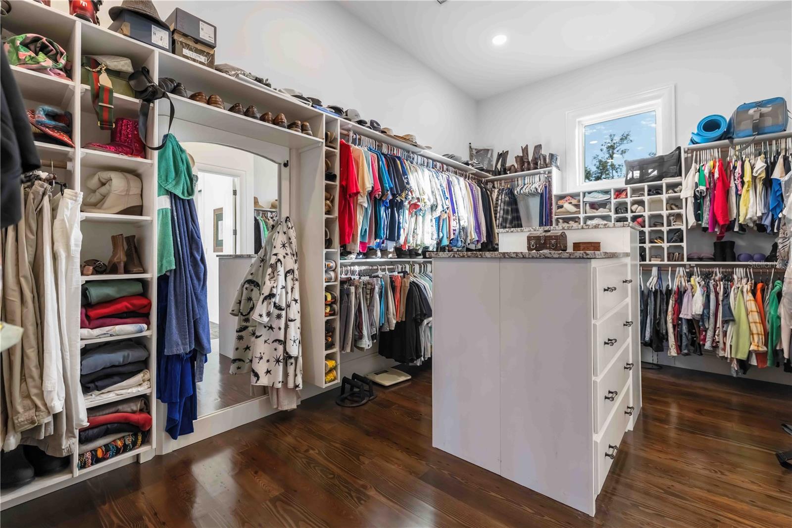 A4682193 Property Photo