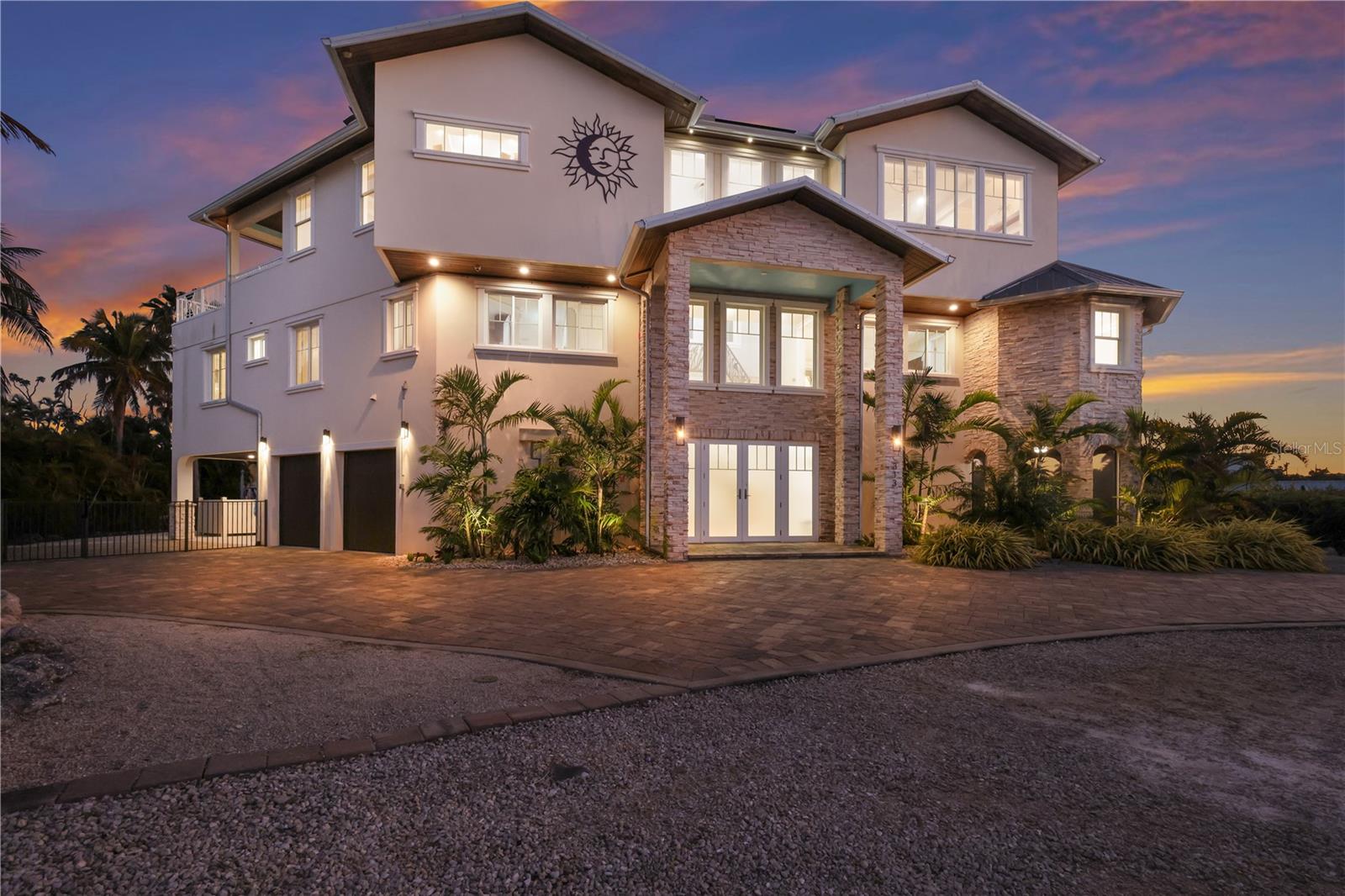 A4682229 Property Photo