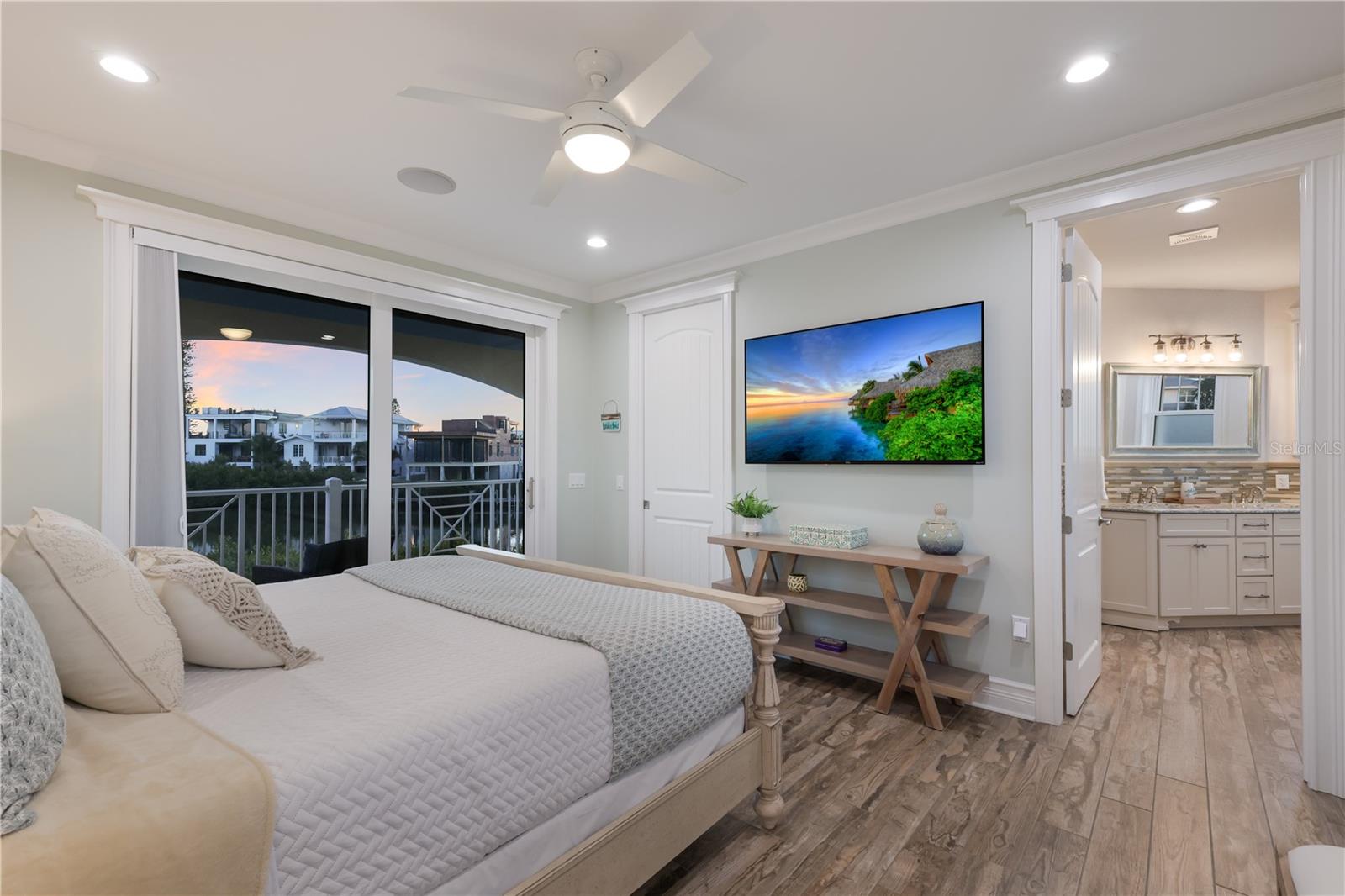 A4682229 Property Photo