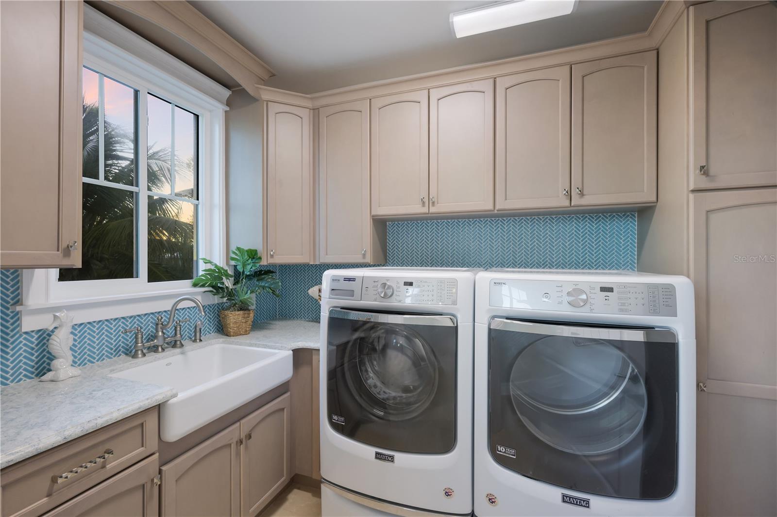 A4682229 Property Photo