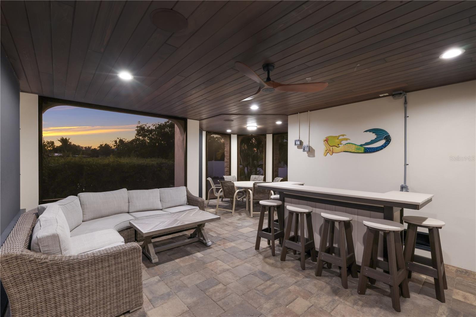 A4682229 Property Photo