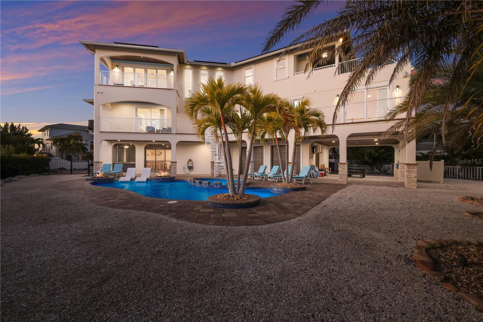 A4682229 Property Photo