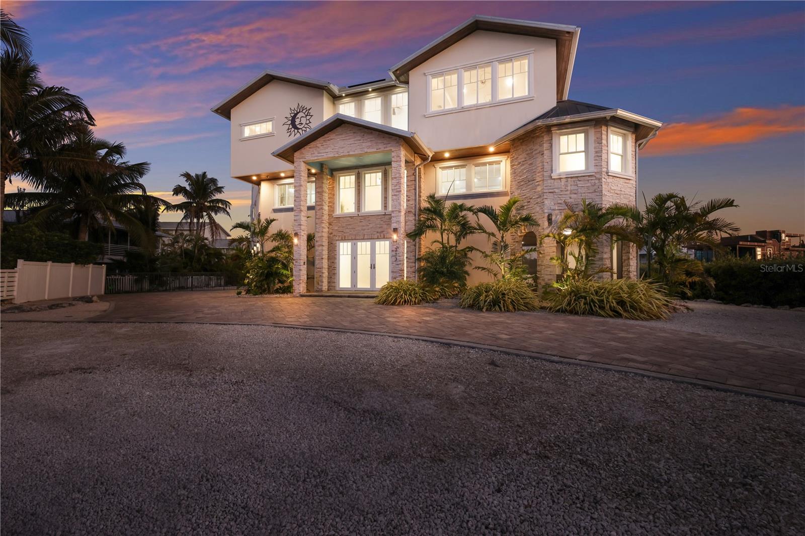 A4682229 Property Photo