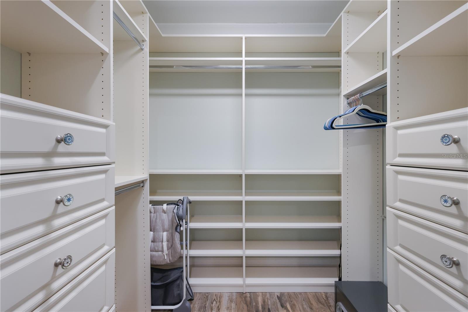 A4682229 Property Photo