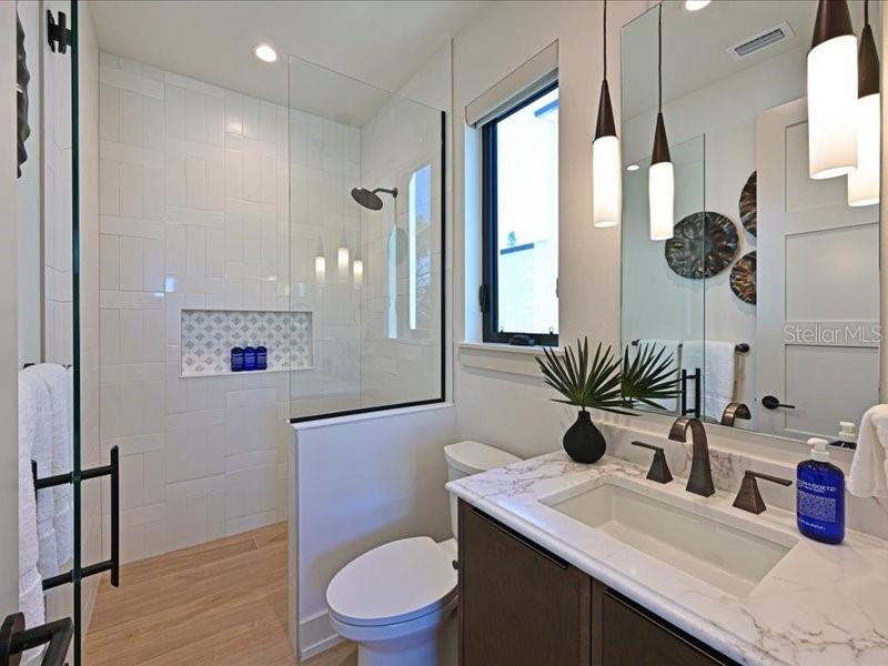 A4682245 Property Photo