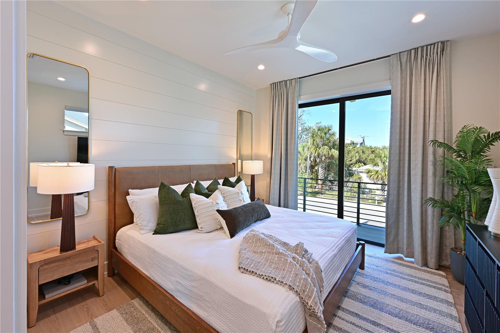 A4682245 Property Photo